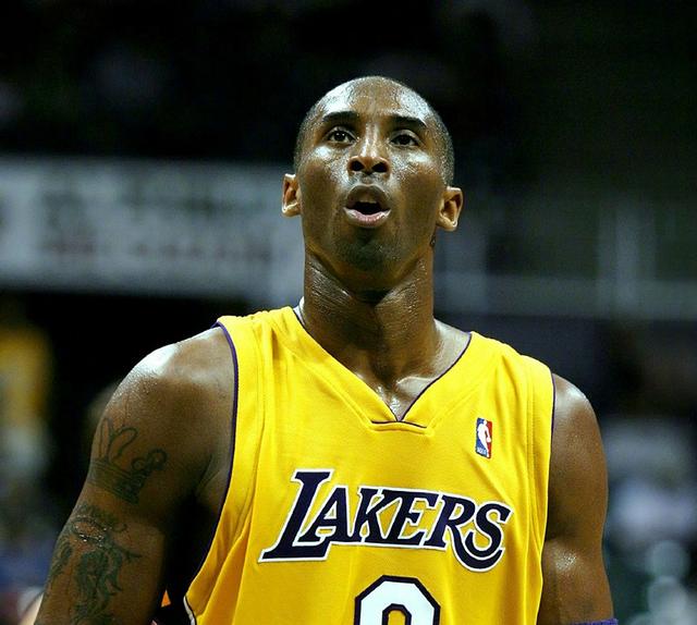 欧冠梅开二度后染红，迪亚斯是继格列兹曼之后第二人（欧冠先梅开二度后又吃红牌，迪亚斯继格列兹曼后成第二人）