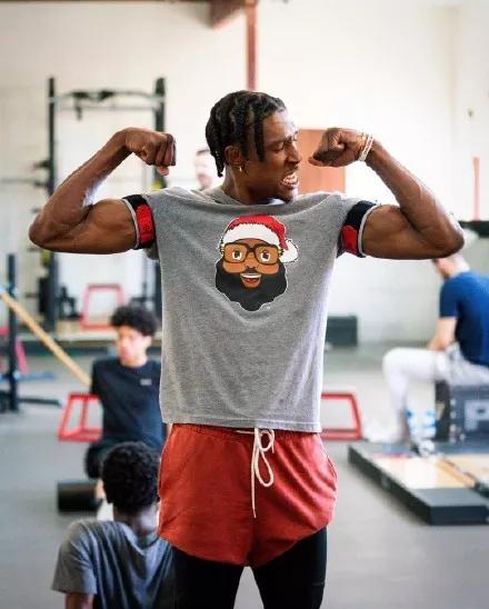 德转统计球员总身价前20国家／地区：英格兰巴西前2，日本上榜（德转发布球员总身价TOP20国家／地区榜：英格兰、巴西分列前二，日本入围）