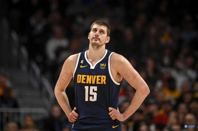 陈艾森领到退役证书，正式告别运动生涯（陈艾森获退役证，宣告结束运动员生涯）