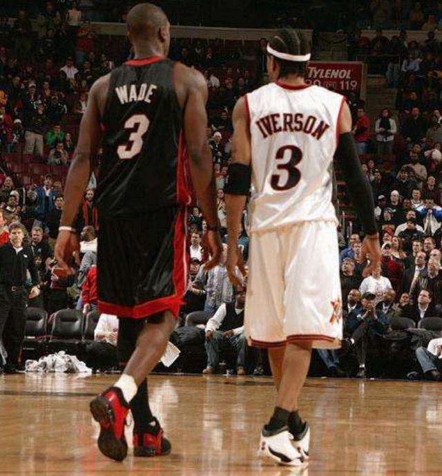 科林斯：我对保罗只有爱和尊重，但他不在这后确实安静了很多（科林斯：对保罗满怀敬意与爱，不过他离开后这里确实清静多了）